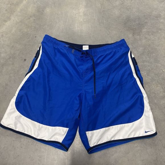 Nike Blue/White Men's 2XL‎ Lined Shorts Swim Trunks Athletic Drawstring - Picture 1 of 3